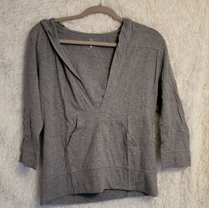 V-neck 3/4 Sleeve Hoodie
